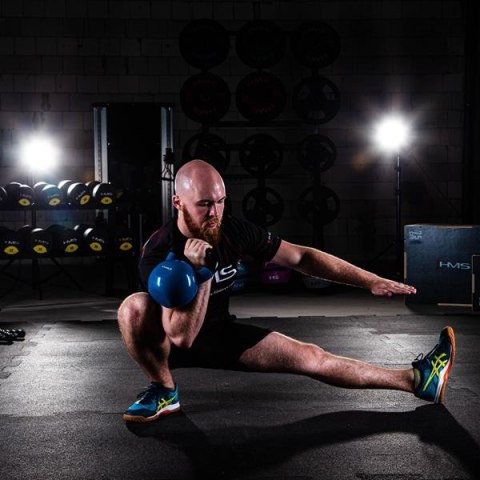 KNV28 KETTLEBELL POKRYTY WINYLEM 28.0 KG HMS KNV28 KETTLEBELL POKRYTY WINYLEM 28.0 KG HMS