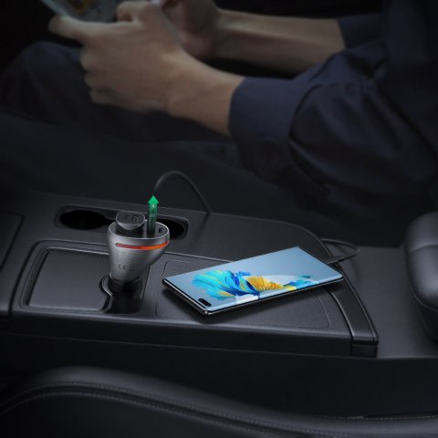 Ładowarka samochodowa USB-C / USB + gniazdo zapalniczki 12V - srebrny Ładowarka samochodowa USB-C / USB + gniazdo zapalniczki 12V - srebrny