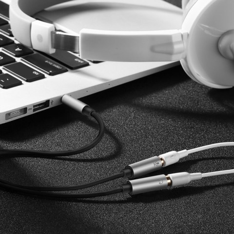 Rozdzielacz przejściówka mini jack 3.5 mm - 2 x mini jack 3.5mm mikrofon i słuchawki czarny Rozdzielacz przejściówka mini jack 3.5 mm - 2 x mini jack 3.5mm mikrofon i słuchawki czarny