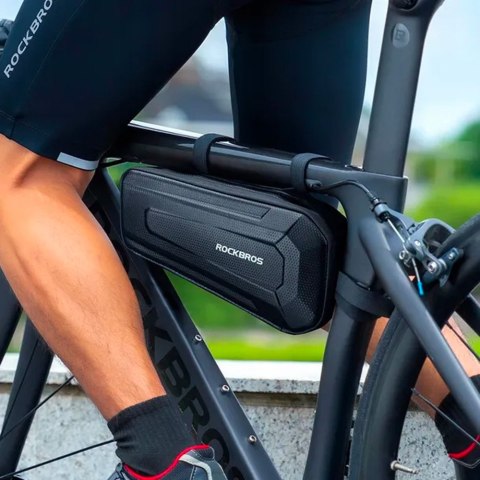 Twarda torba rowerowa wodoodporna mocowana pod ramę 2.5L czarna Twarda torba rowerowa wodoodporna mocowana pod ramę 2.5L czarna