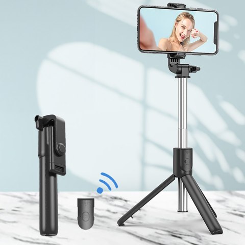 Selfie stick teleskopowy z pilotem stojak tripod na telefon 0.7m - czarny Selfie stick teleskopowy z pilotem stojak tripod na telefon 0.7m - czarny