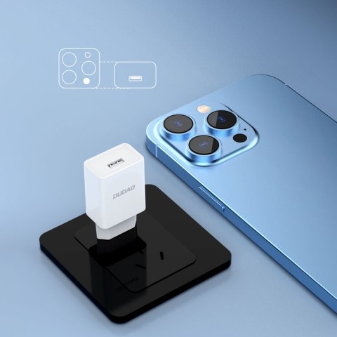 Ładowarka sieciowa USB-A 2.1A + kabel USB-A - microUSB - biała Ładowarka sieciowa USB-A 2.1A + kabel USB-A - microUSB - biała