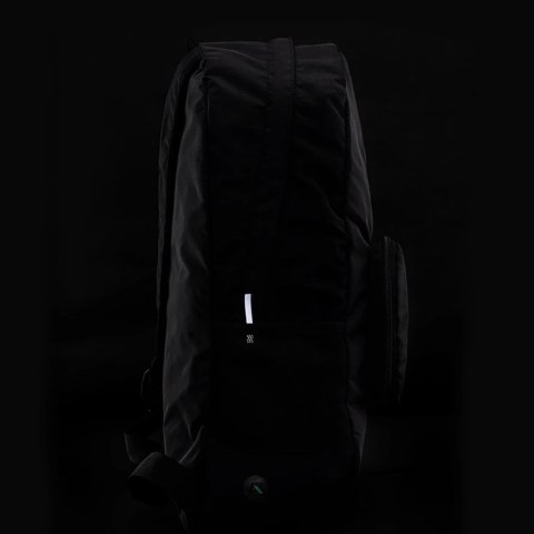 Plecak sportowy wodoodporny składany 46.5x38cm 18l - czarny Plecak sportowy wodoodporny składany 46.5x38cm 18l - czarny