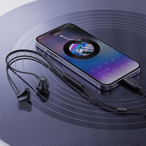 Słuchawki douszne ze złączem USB-C mikrofonem i pilotem 1.2 m - czarne Słuchawki douszne ze złączem USB-C mikrofonem i pilotem 1.2 m - czarne
