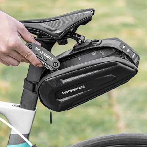 Torba rowerowa mocowana pod siodełko na zaczep szybkozłączke 1.8l - czarna Torba rowerowa mocowana pod siodełko na zaczep szybkozłączke 1.8l - czarna