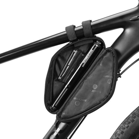 Torba rowerowa na narzędzia pompkę mocowana na ramę 0.7l - czarna Torba rowerowa na narzędzia pompkę mocowana na ramę 0.7l - czarna
