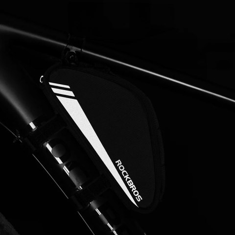 Torba rowerowa na narzędzia pompkę mocowana na ramę 0.7l - czarna Torba rowerowa na narzędzia pompkę mocowana na ramę 0.7l - czarna