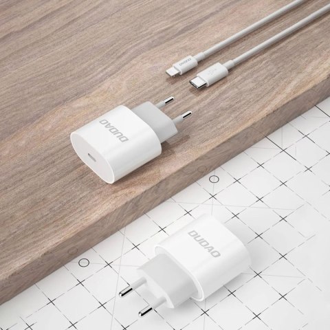 Mała ładowarka sieciowa A14EUC PD 20W USB-C + kabel USB-C - biała Mała ładowarka sieciowa A14EUC PD 20W USB-C + kabel USB-C - biała