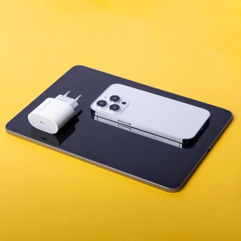 Szybka ładowarka USB C PD 20W + kabel USB C / Lightning 1m biały Szybka ładowarka USB C PD 20W + kabel USB C / Lightning 1m biały