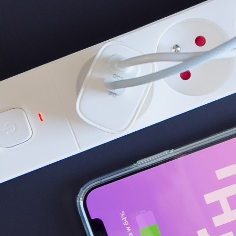 Szybka ładowarka sieciowa USB-A QC3.0 / USB-C PD 20W - biała Szybka ładowarka sieciowa USB-A QC3.0 / USB-C PD 20W - biała