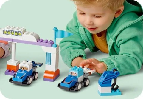 10445 - LEGO DUPLO - Bolidy i kierowcy F1® 10445 - LEGO DUPLO - Bolidy i kierowcy F1®