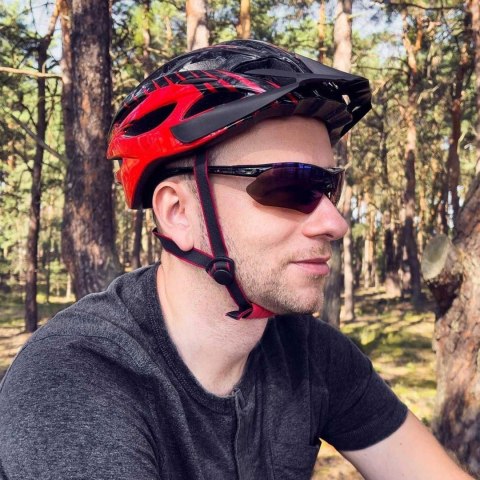 Okulary rowerowe polaryzujące z wymiennymi kolorowymi szkłami ZESTAW Okulary rowerowe polaryzujące z wymiennymi kolorowymi szkłami ZESTAW