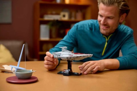 75404 - LEGO Star Wars - Krążownik szturmowy typu Acclamator 75404 - LEGO Star Wars - Krążownik szturmowy typu Acclamator