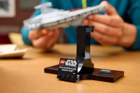 75404 - LEGO Star Wars - Krążownik szturmowy typu Acclamator 75404 - LEGO Star Wars - Krążownik szturmowy typu Acclamator