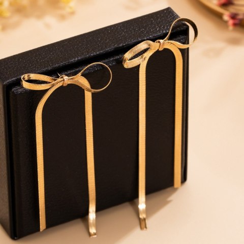 Kolczyki wiszące KOKARDKI żyłka złote eleganckie 3,7 x 10cm K1695 Kolczyki wiszące KOKARDKI żyłka złote eleganckie 3,7 x 10cm K1695