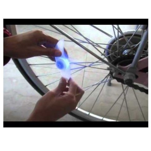LAMPKA LED NAKŁADKA NA SZPRYCHY DO ROWERU - bumerang LAMPKA LED NAKŁADKA NA SZPRYCHY DO ROWERU - bumerang