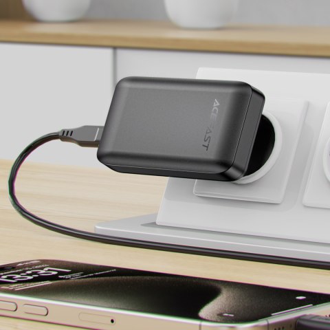 Ładowarka sieciowa płaska 65W GaN 2 USB-C USB-A ultra cienka - czarna Ładowarka sieciowa płaska 65W GaN 2 USB-C USB-A ultra cienka - czarna