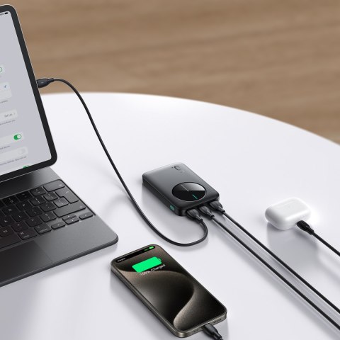 Powerbank JR-PBF13 5000mAh 2.4A 2x USB-A 1x USB-C - czarny Powerbank JR-PBF13 5000mAh 2.4A 2x USB-A 1x USB-C - czarny