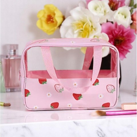 Kosmetyczka rozkładana przenośna kuferek rozmiar M 31x10x20cm TRUSKAWKI KS148 Kosmetyczka rozkładana przenośna kuferek rozmiar M 31x10x20cm TRUSKAWKI KS148