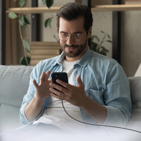 Kabel przewód w oplocie USB-C 60W 1.5m - czarny Kabel przewód w oplocie USB-C 60W 1.5m - czarny