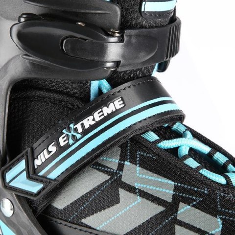 NA11002 CZARNO/NIEBIESKIE ROZM. L (39-42) ŁYŻWOROLKI NILS EXTREME NA11002 CZARNO/NIEBIESKIE ROZM. L (39-42) ŁYŻWOROLKI NILS EXTREME