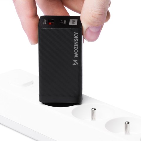 Ładowarka GaN 65W z portami USB USB-C QC 3.0 PD czarna Ładowarka GaN 65W z portami USB USB-C QC 3.0 PD czarna
