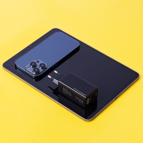 Ładowarka GaN 65W z portami USB USB-C QC 3.0 PD czarna Ładowarka GaN 65W z portami USB USB-C QC 3.0 PD czarna