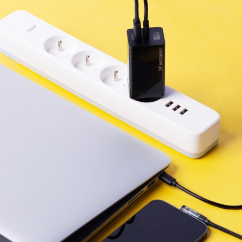 Ładowarka GaN 65W z portami USB USB-C QC 3.0 PD czarna Ładowarka GaN 65W z portami USB USB-C QC 3.0 PD czarna