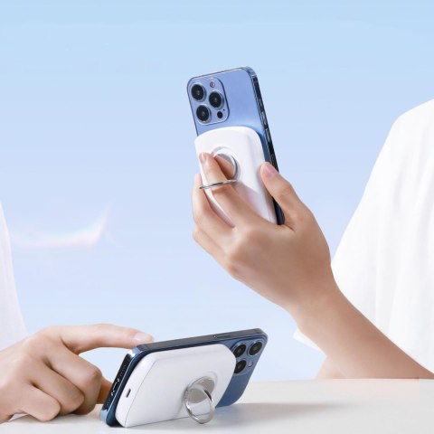 Powerbank z ładowarką indukcyjną ring z podstawką do6000mAh 20W biały Powerbank z ładowarką indukcyjną ring z podstawką do6000mAh 20W biały