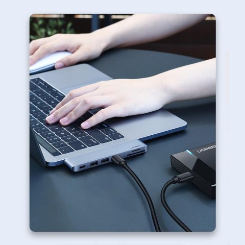 Adapter HUB do MacBook Pro / Air 2x USB-C na 3x USB 3.0 / TF / SD / USB-C - szary Adapter HUB do MacBook Pro / Air 2x USB-C na 3x USB 3.0 / TF / SD / USB-C - szary