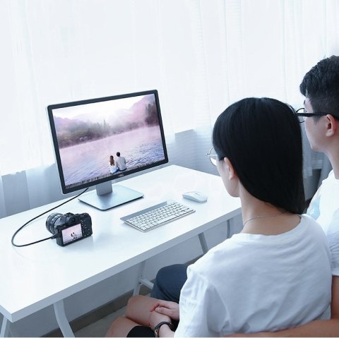 Kabel przewód przejściówka HDMI - micro HDMI 2.0v 4K 60Hz 30AWG 1.5m czarny Kabel przewód przejściówka HDMI - micro HDMI 2.0v 4K 60Hz 30AWG 1.5m czarny