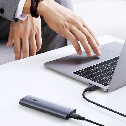 Kieszeń obudowa na dysk SSD M.2 SuperSpeed 10Gbps + kabel USB-C 0.5m szary Kieszeń obudowa na dysk SSD M.2 SuperSpeed 10Gbps + kabel USB-C 0.5m szary