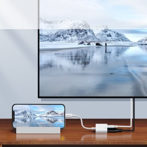 Adapter przejściówka z iPhone Lightning na HDMI FullHD + Lightning biały Adapter przejściówka z iPhone Lightning na HDMI FullHD + Lightning biały