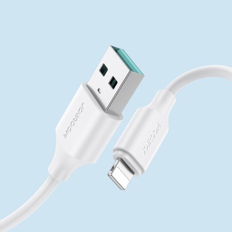 Elastyczny wytrzymały kabel USB - iPhone do ładowania i transmisji danych 1m biały Elastyczny wytrzymały kabel USB - iPhone do ładowania i transmisji danych 1m biały