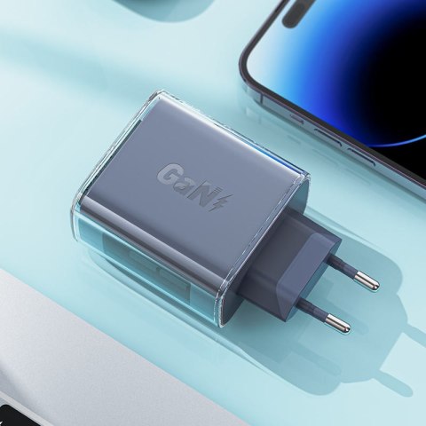 Ładowarka sieciowa GaN 65W 3 porty 1x USB 2x USB-C zielona Ładowarka sieciowa GaN 65W 3 porty 1x USB 2x USB-C zielona