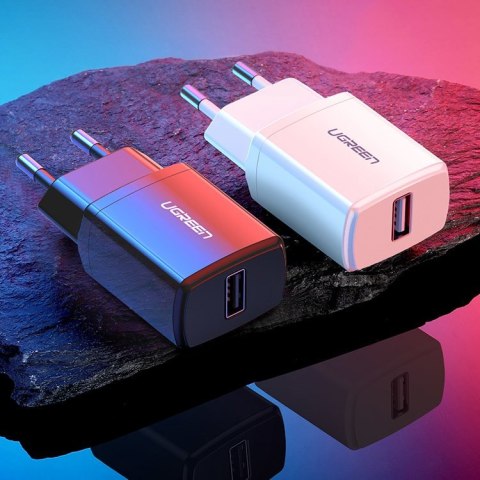 Mała ładowarka sieciowa do telefonu USB 2.1A czarny Mała ładowarka sieciowa do telefonu USB 2.1A czarny