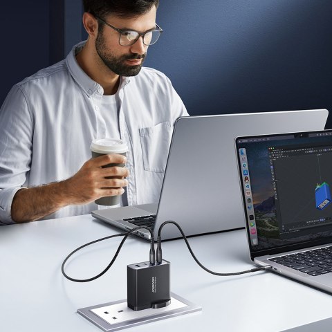 Szybka ładowarka sieciowa GaN 140W 3x USB-C USB-A + kabel USB-C 240W 1.2m czarna Szybka ładowarka sieciowa GaN 140W 3x USB-C USB-A + kabel USB-C 240W 1.2m czarna