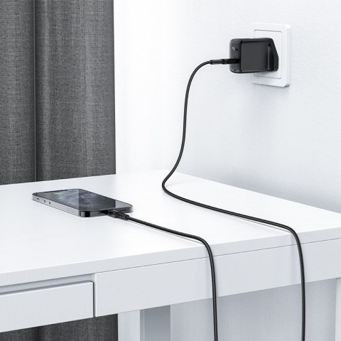 Kabel przewód MFI do iPhone USB-C - Lightning 30W 3A 1.8m czarny Kabel przewód MFI do iPhone USB-C - Lightning 30W 3A 1.8m czarny