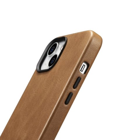 Skórzane etui iPhone 14 Plus magnetyczne z MagSafe Oil Wax Premium Leather Case jasny brąz Skórzane etui iPhone 14 Plus magnetyczne z MagSafe Oil Wax Premium Leather Case jasny brąz