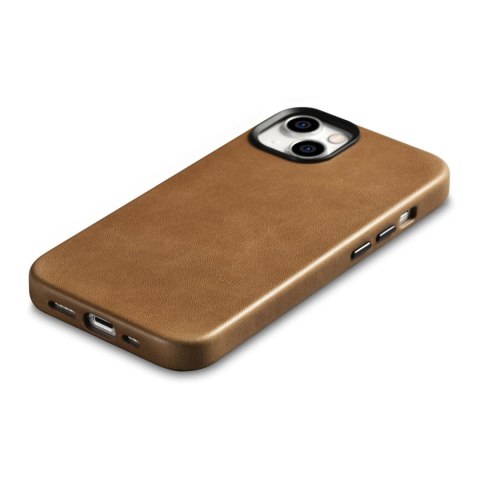 Skórzane etui iPhone 14 Plus magnetyczne z MagSafe Oil Wax Premium Leather Case jasny brąz Skórzane etui iPhone 14 Plus magnetyczne z MagSafe Oil Wax Premium Leather Case jasny brąz
