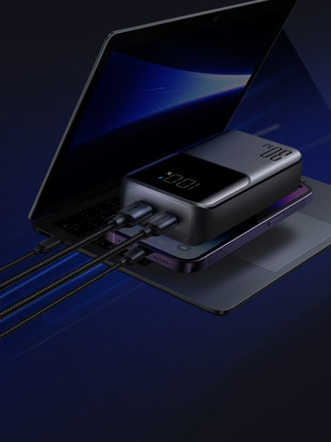 Powerbank 30W 10000mAh z wbudowanymi kablami iPhone Lightning i USB-C czarny Powerbank 30W 10000mAh z wbudowanymi kablami iPhone Lightning i USB-C czarny