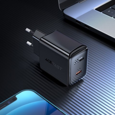 Szybka ładowarka sieciowa USB-C 20W Power Delivery czarny Szybka ładowarka sieciowa USB-C 20W Power Delivery czarny