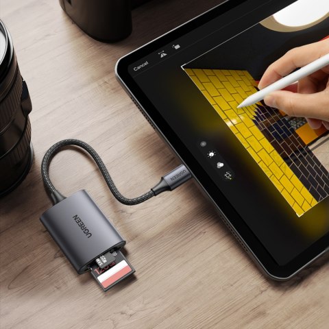 Czytnik kart SD microSD MMC TF USB-C 5Gb/s - szary Czytnik kart SD microSD MMC TF USB-C 5Gb/s - szary