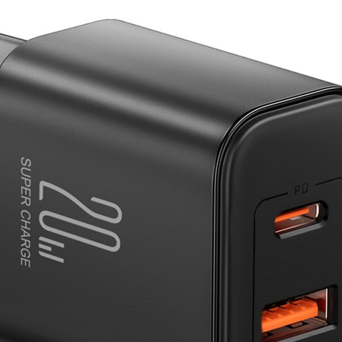 Ładowarka sieciowa USB-A USB-C PD 20W + kabel USB-C JR-TCF05 czarna Ładowarka sieciowa USB-A USB-C PD 20W + kabel USB-C JR-TCF05 czarna
