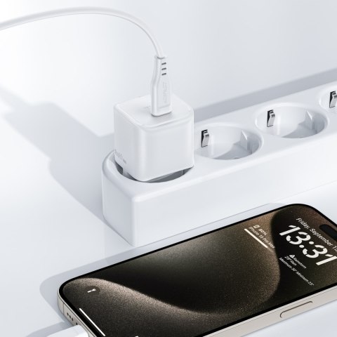 Mini Ładowarka sieciowa PD 20W GaN + kabel USB-C biała Mini Ładowarka sieciowa PD 20W GaN + kabel USB-C biała