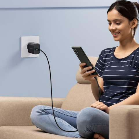 Szybka mała ładowarka sieciowa USB-C 25W + kabel USB-C 1m czarna Szybka mała ładowarka sieciowa USB-C 25W + kabel USB-C 1m czarna