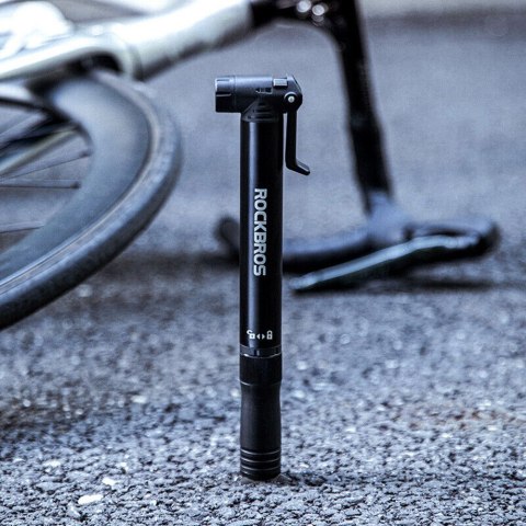 Ręczna mała pompka rowerowa z uchytem do ramy roweru + wkrętak - czarna Ręczna mała pompka rowerowa z uchytem do ramy roweru + wkrętak - czarna