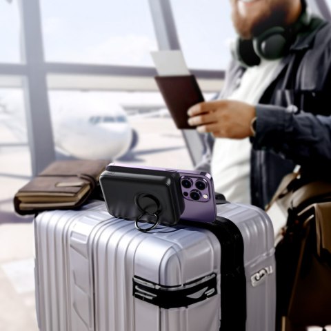 Powerbank bezprzewodowy 10000mAh 20W MagSafe z podstawką + kabel USB-C biały Powerbank bezprzewodowy 10000mAh 20W MagSafe z podstawką + kabel USB-C biały